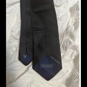Daniel Cremieux Black  Striped tie